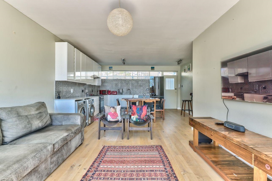 To Let 3 Bedroom Property for Rent in Sea Point Western Cape